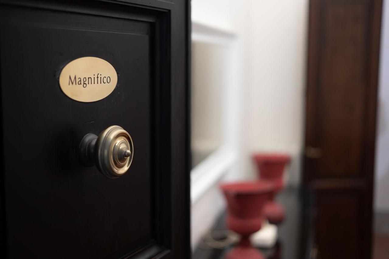 Palazzo Roselli Cecconi Apartments Флоренция Екстериор снимка